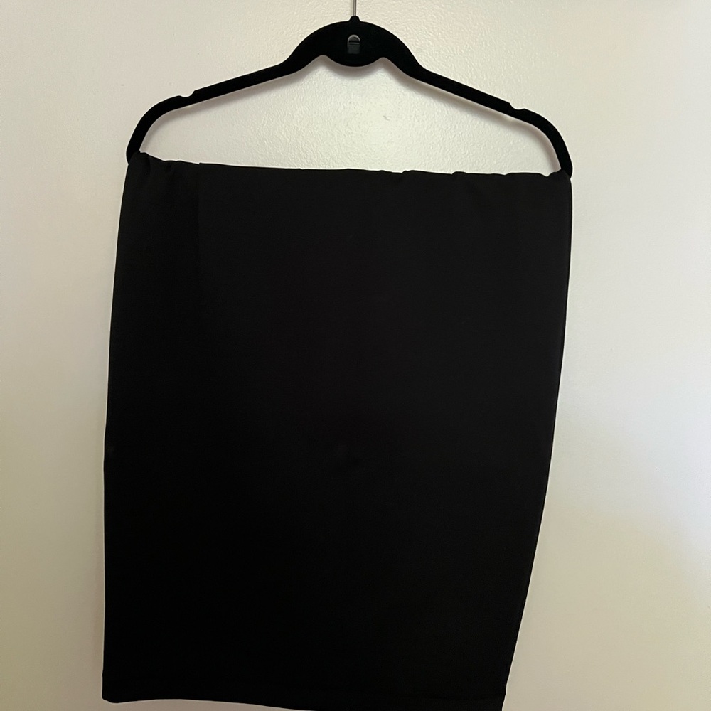 Mossimo pencil skirt: NEVER WORN